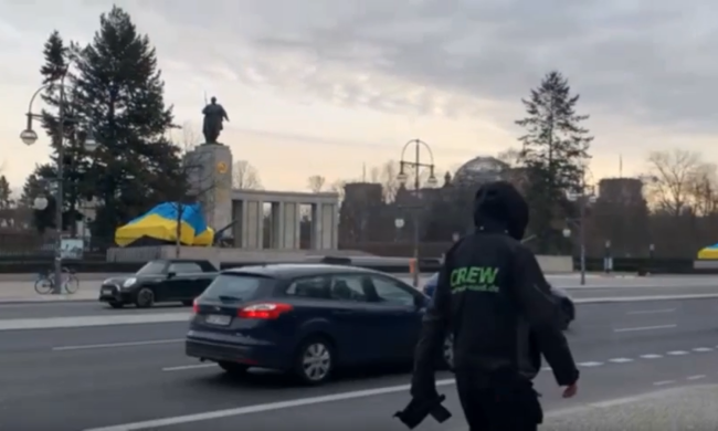 Мемориал в Берлине, скриншот