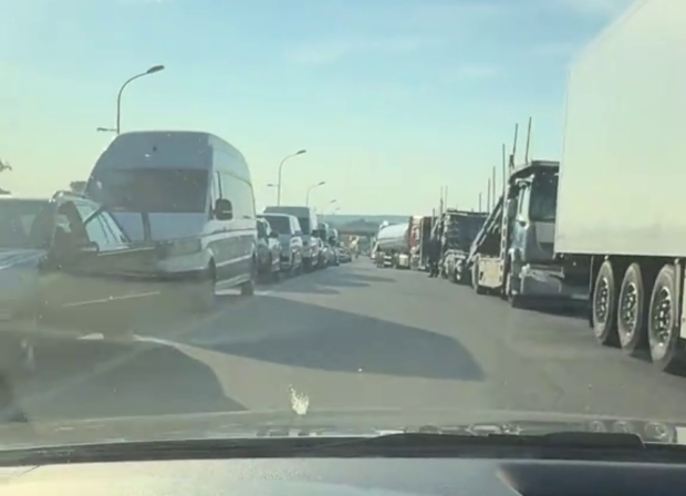 Нардепка рознесла дозвіл на виїзд підліткам: "Мобілізувати потрібно було одразу з 18 років"