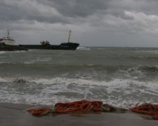 Керченську переправу закриють через негоду