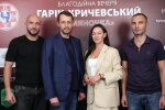 РЭБ для военных: Благотворительный фонд "Надежда" присоединился к благотворительному вечеру с участием Гарика Кричевского