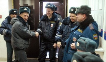 Російський коп спустив в казино речовий доказ