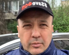 В Киеве копы набросилась на лидера движения SaveФОП Доротича: ударили и затолкали в машину