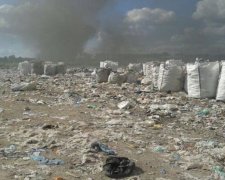На Київщині горить львівське сміття