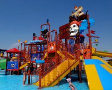 Наплевать на людей: персонал популярного аквапарка поразил безразличием