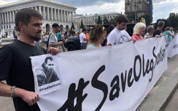 Київ і Гельсінкі об’єднались заради Сенцова: емоційні фото