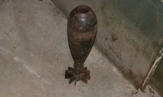 У підвалі Львова заклали "розтяжку" (фото)