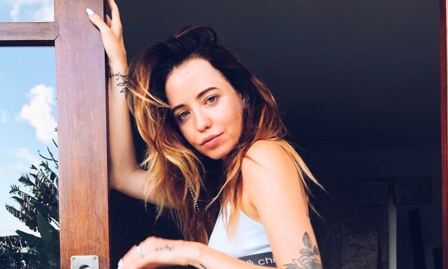 Дорофєєва влаштувала гарячу примірку купальників, виберіть кращий: "Надя просто кекс"