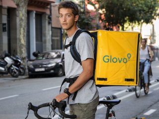 курьер Glovo