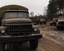 Распродажа спецтехники на Житомирщине: прокурор заикнулся о "законности"