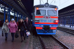Потяг, фото з вільних джерел