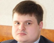 "Єнакієвський прокурор" отримав допомогу для переселенців