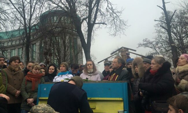 Піаніст Майдану, фото: Facebook