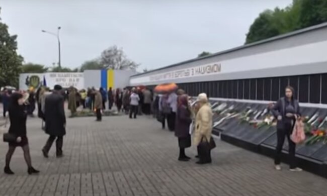 День перемоги над нацизмом: листівки, скріншот із YouTube