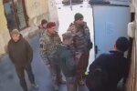 Семеро працівників ТЦК мобілізували паркувальника. Фото Telegram