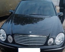 У Дніпропетровську водій збив людину та втік з місця ДТП