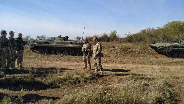 Разведение сил на Донбассе: боевики "ДНР" устроили бойцам ООС бесовскую ночь
