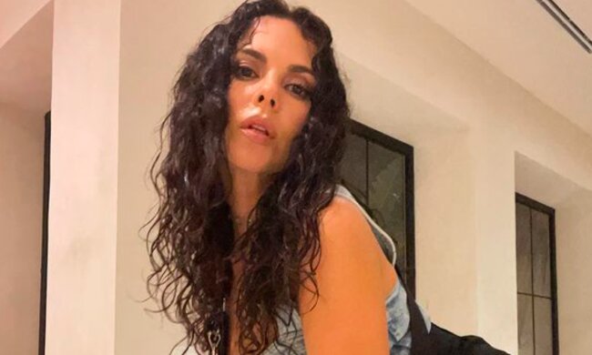 Настя Каменских, instagram.com/kamenskux/