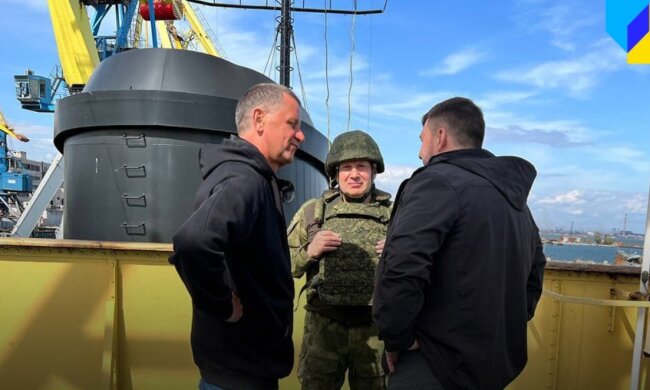 Пропагандист Соловйов у Маріуполі, facebook.com/StratcomCentreUA
