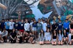 23 пари близнюків опинились разом у випускному класі школи