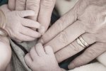 Іспанська бабуся народила здорових близнюків
