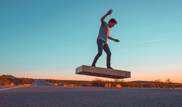 Компания Arca Space выпустила летающий скейт Arca Board (видео)