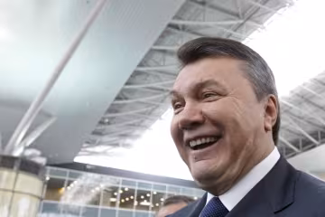 Янукович, фото з вільних джерел