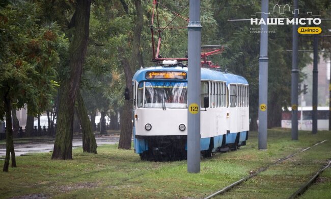 Трамвай у Дніпрі