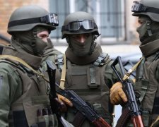 НАБУ обыскало подозреваемых в обворовывании армии
