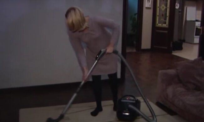 Уборка в доме. Фото: скрин youtube