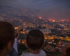 Стеля популярного клубу поховала людей живцем