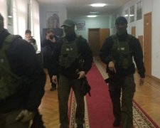Стало известно, что искали детективы НАБУ у мэра Одессы