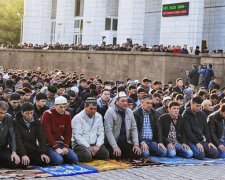 Мусульмани відзначають сакральну ніч
