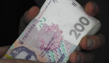 Двох СБУшників спіймали на хабарі у 160 тис. грн