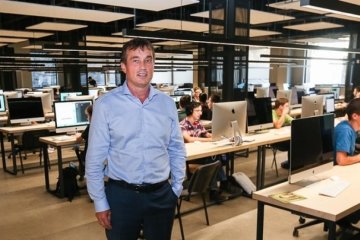 Український мультимільйонер безкоштовно навчатиме "айтішників"