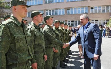 Кримські військкомати наплювали на міжнародні норми