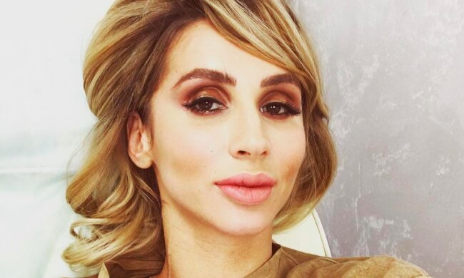 Лобода показала величезні груди в "позі гопника": засвітила ще дещо