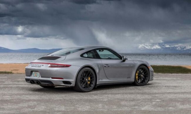 Porsche випустила найлегший автомобіль