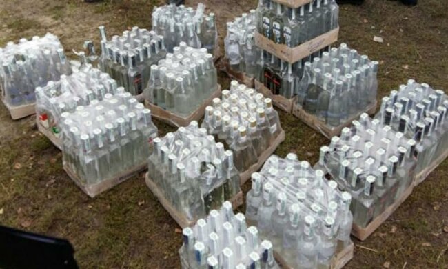 Два подпольных цеха по производству водки обнаружили на Львовщине