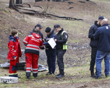 В Киеве школьник страшно ушел из жизни: "посчитал" все 25 этажей, складывали по кускам