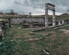 Оккупанты уничтожили важнейший исторический памятник Крыма, рухнул весь город: видео