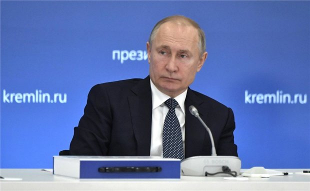 Путіна висміяли карикатурою через вибори в Україні: "Немає чого на нас витріщатись"
