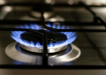 Тарифи на газ та світло в Україні