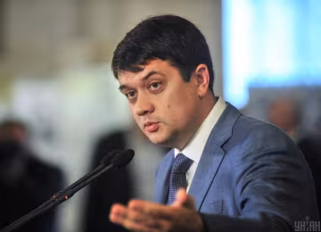 Разумков возложил будущее всей Украины на один день: "Красные линии будут..."