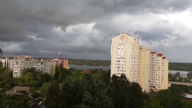 Лето, прощай: 4 сентября Запорожье атакует беспощадная стихия, - что нужно взять с собой