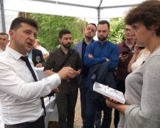 "Власть меняется, а мы работаем": Зеленский с фургона рассказал украинцам, чего ждать от съезда "Слуги народа"