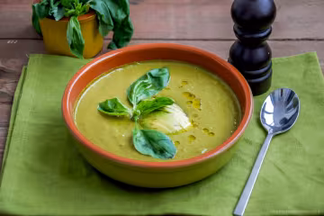 Вкусно и полезно: овощной суп-пюре с оливками