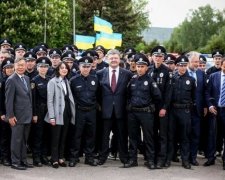 Порошенко заявил, что новая полиция не допустила бы «русской весны»