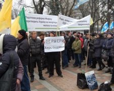 Терпець українських фермерів може увірватися вже восени