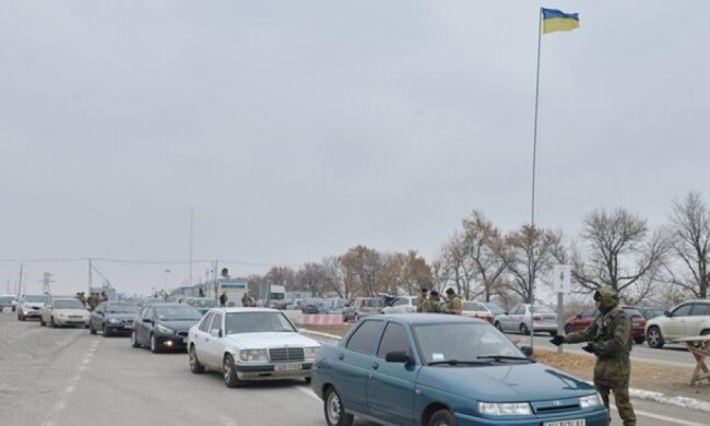 На пункте пропуска в АТО умерла женщина