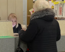 Отримання пенсії. Фото: скрін youtube